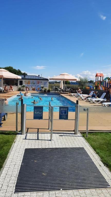 Klimatyzowany Apartament Blue , Sarbinowo Parking Basen Εξωτερικό φωτογραφία